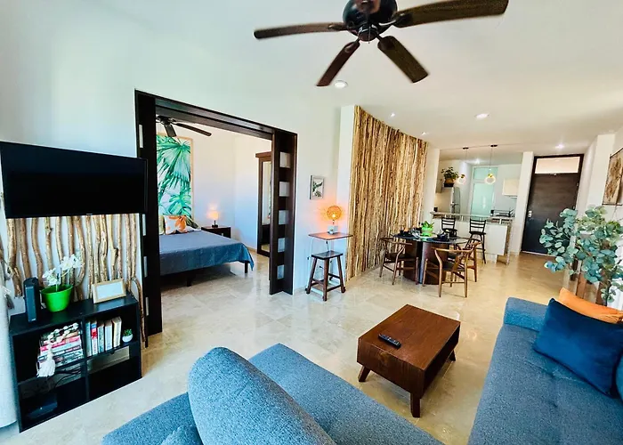 Stylish 2br 2ba Rooftop Pool & Sea Views *