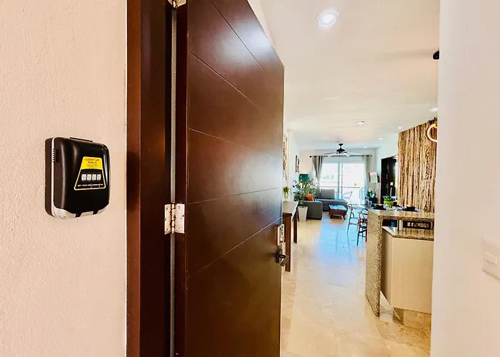 Stylish 2br 2ba Rooftop Pool & Sea Views Playa del Carmen
