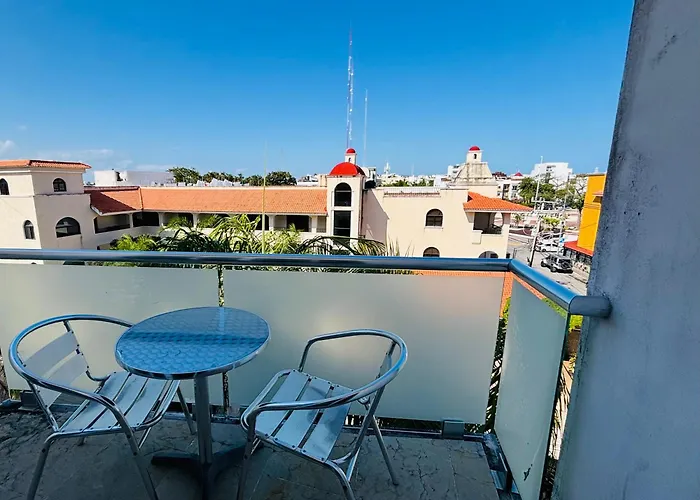 Stylish 2br 2ba Rooftop Pool & Sea Views